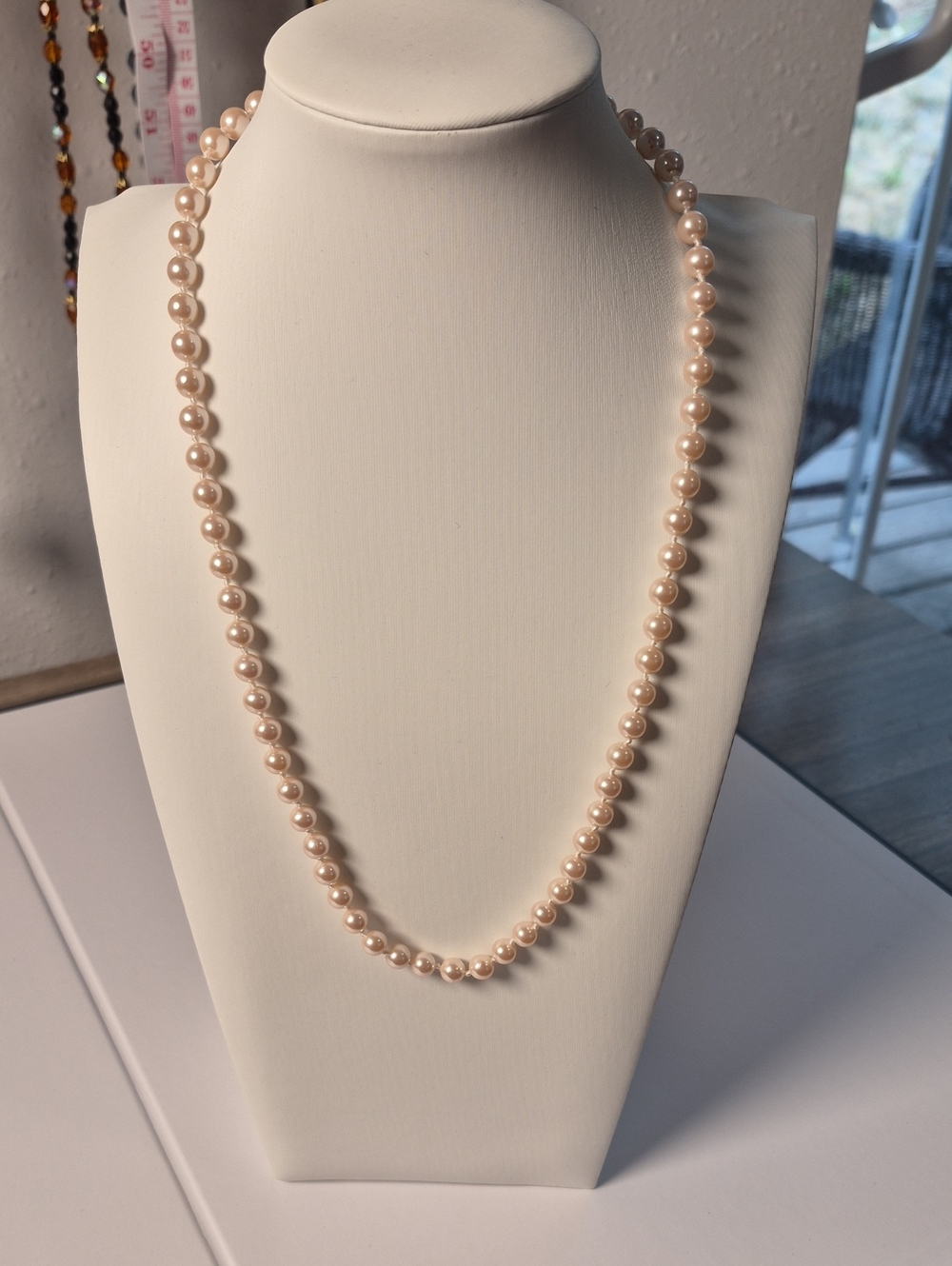 RICHELIEU 80s Faux Pearl Necklace With Silver Toned Clasp
